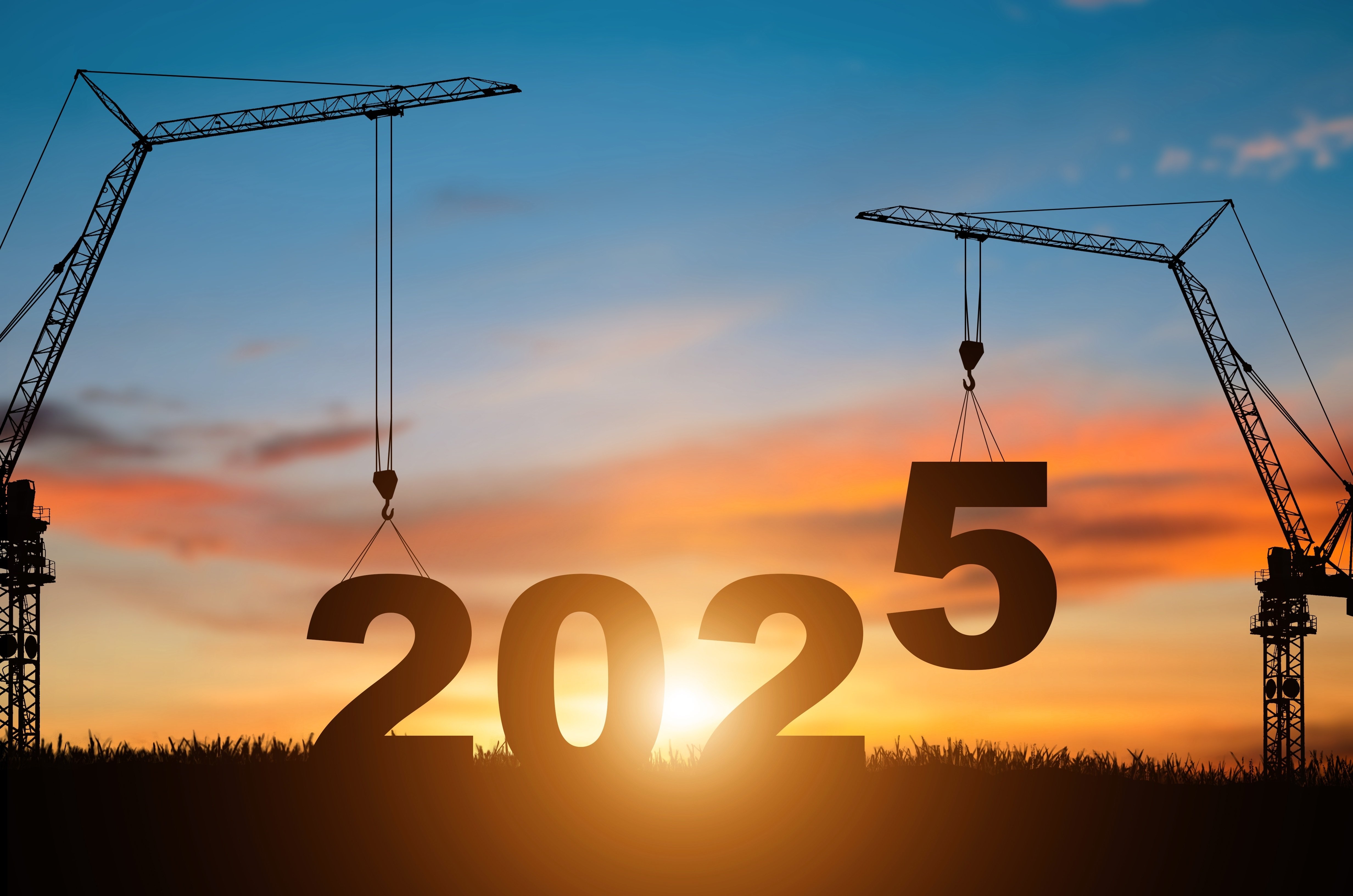 Managing Rollover Projects: Year-End Tips for Construction Companies